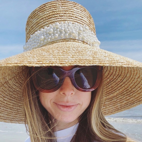 Elegant Pearl-Trimmed Straw Hat
